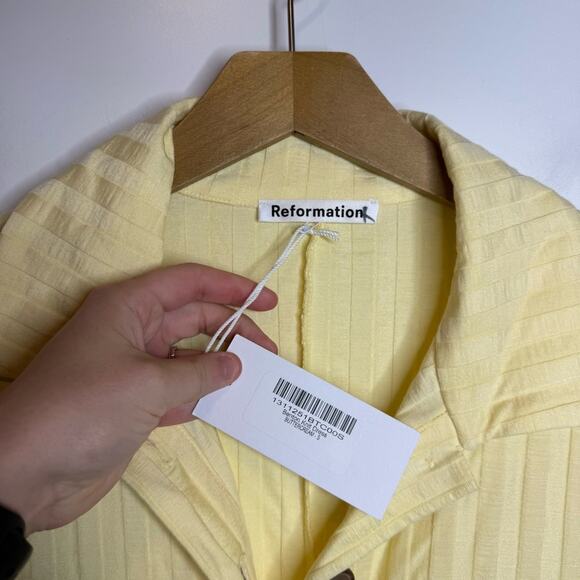 NWT Reformation Benton Buttercream Yellow Button Down Rib Knit Dress Small - Picture 3 of 7